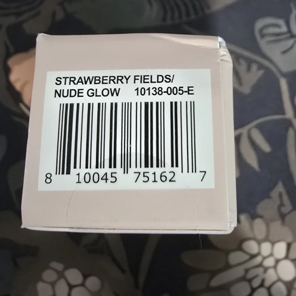Wander Beauty On The Glow Blush and Illuminator Strawberry Fields 0.21oz New